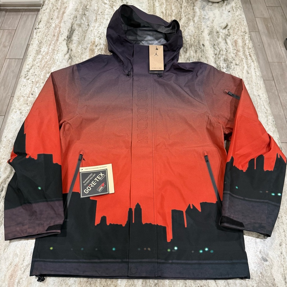 Nike Air Jordan Skyline Gore-Tex Rain Jacket Loose HF9285-010 Men’s Size Medium